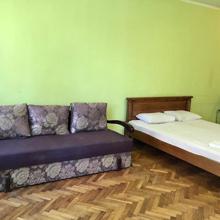 Svobody, Apartments Near The Opera Lviv Extérieur photo